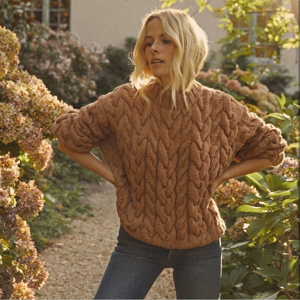 Doen Olympus Sweater - Cozy Cable Knit Sweater Brown